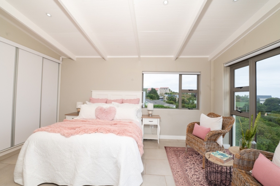 3 Bedroom Property for Sale in Brenton On Sea Western Cape